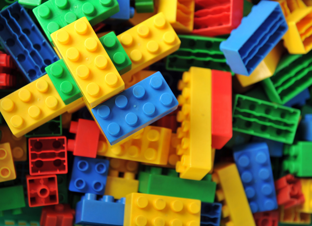 Several Lego pieces on a pile
